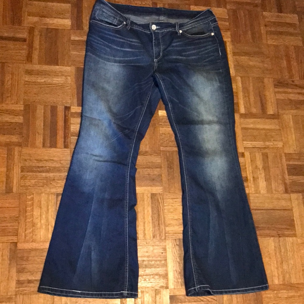 Seven Jeans